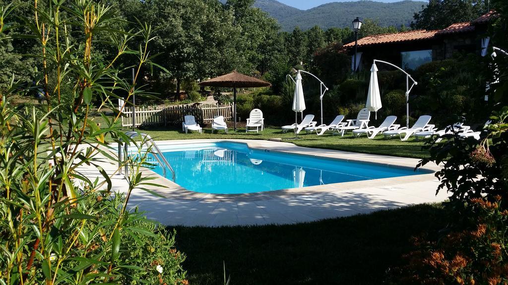 Apartamentos El Roble Valverde de la Vera المظهر الخارجي الصورة