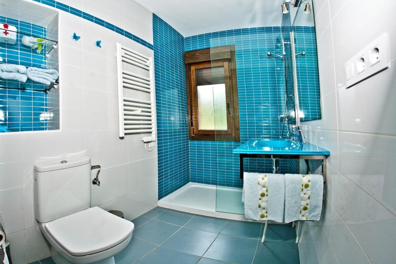 Apartamentos El Roble Valverde de la Vera المظهر الخارجي الصورة