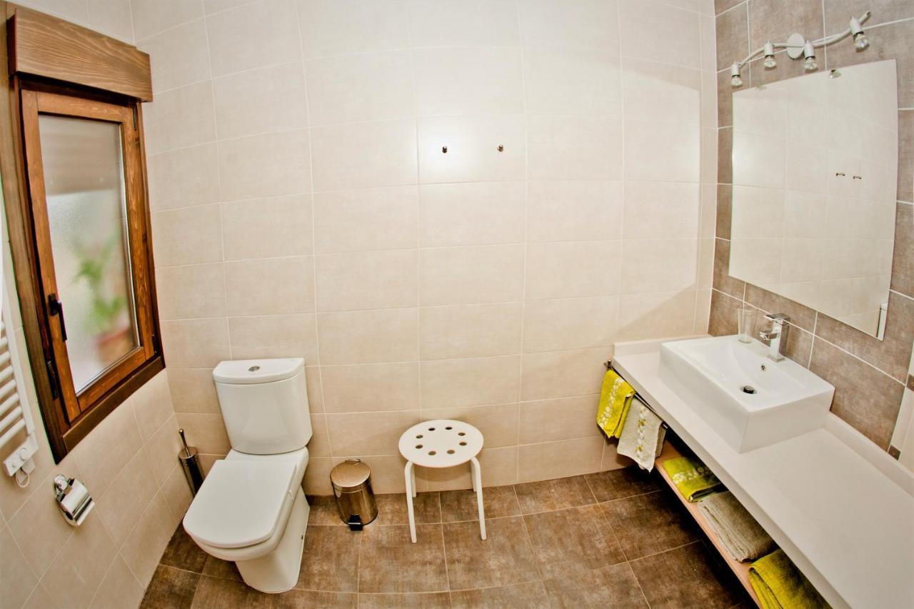 Apartamentos El Roble Valverde de la Vera المظهر الخارجي الصورة