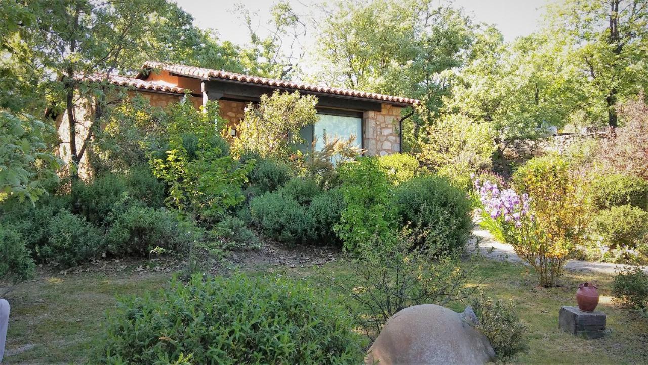 Apartamentos El Roble Valverde de la Vera المظهر الخارجي الصورة