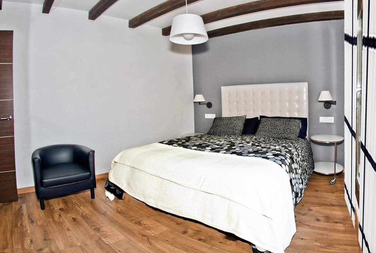 Apartamentos El Roble Valverde de la Vera المظهر الخارجي الصورة